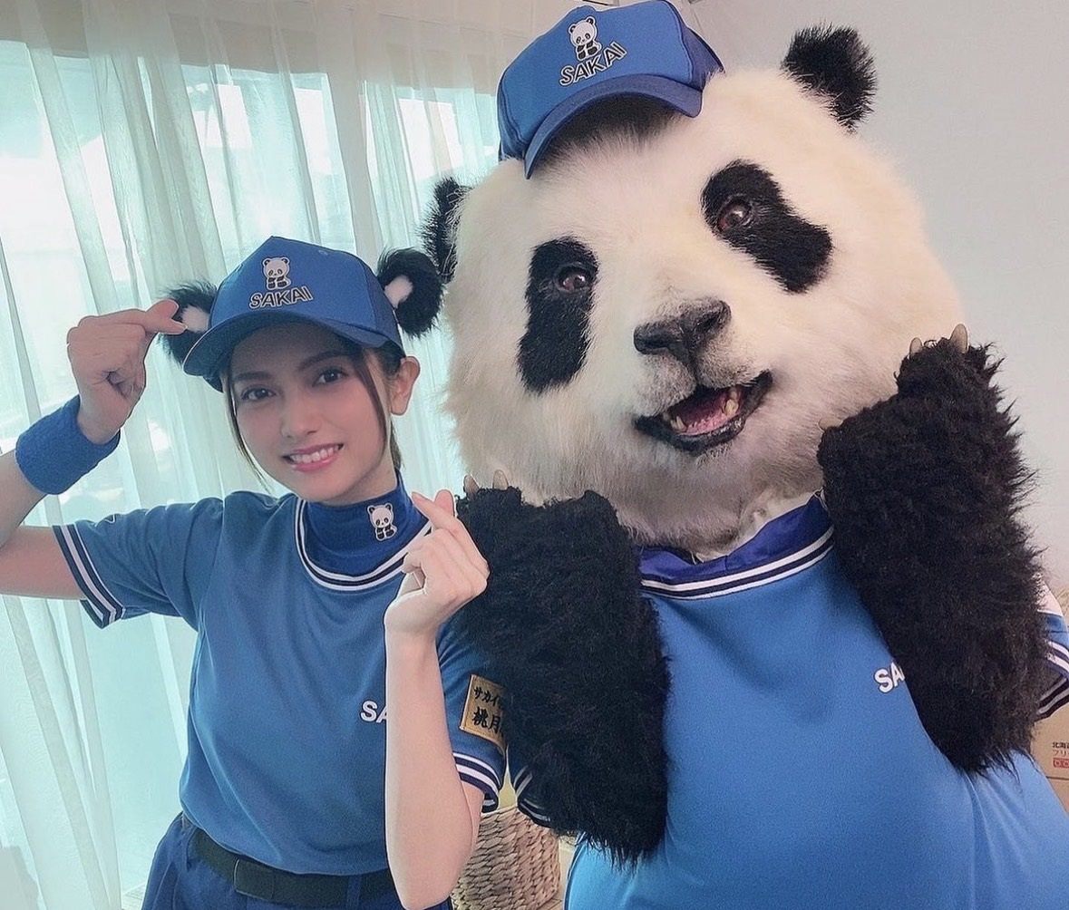 【桃月なしこ】サカイ引越センターCM美女は現役ナースコスプレイヤー佐藤健とペアルック匂わせ