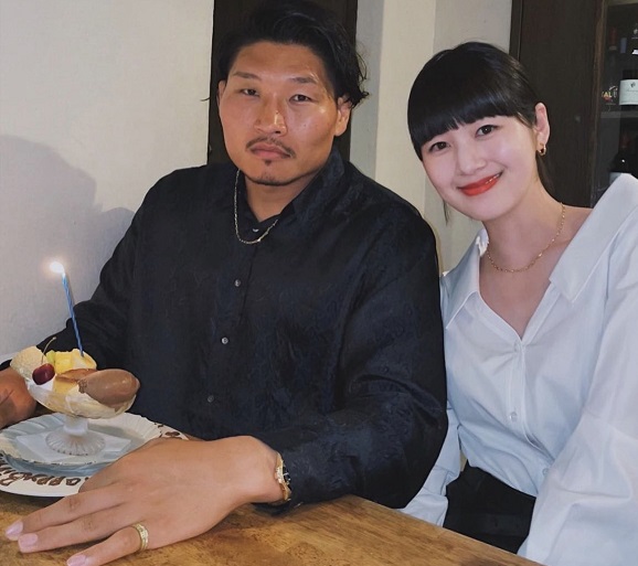 ラグビー日本代表 笑わない男 稲垣啓太が新井貴子と夫婦ラブラブ